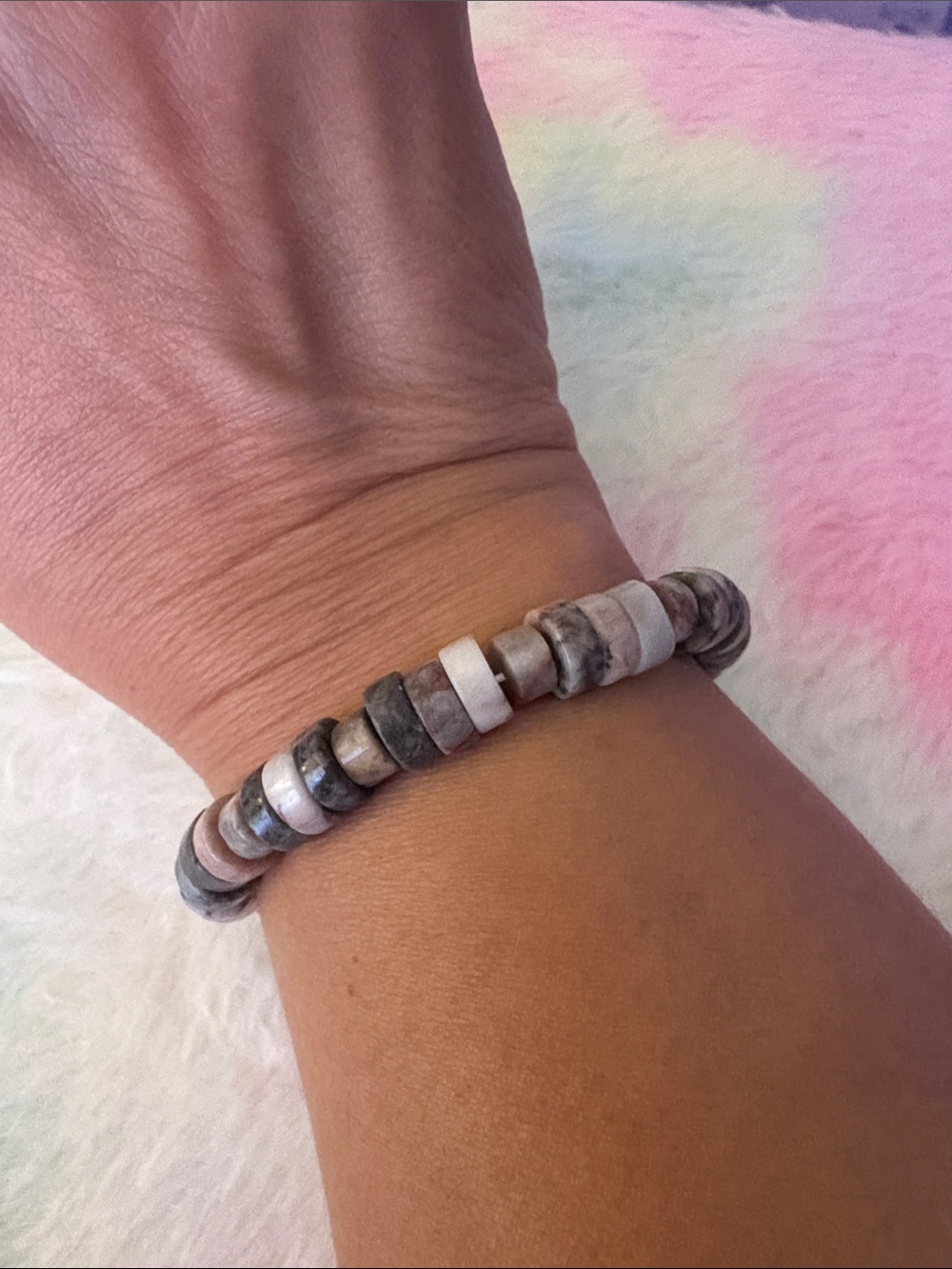 Natural Stone Heishi Bead Bracelet in Gray and White average size 7